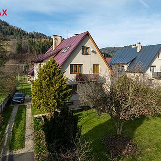 Prodej rodinného domu 313 m² Karolinka