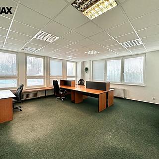 Pronájem kanceláře 46 m² Vsetín, Jiráskova