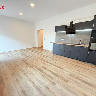 Prodej bytu 2+kk 78 m² Zubří, Hamerská