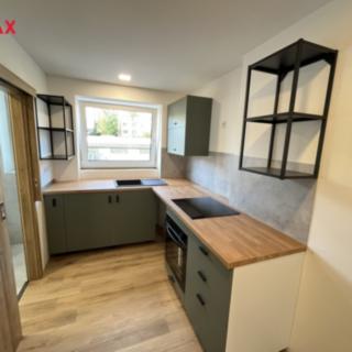 Pronájem bytu 1+kk a garsoniéry 34 m² Zubří, Hamerská