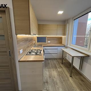 Pronájem bytu 3+1 69 m² Rožnov pod Radhoštěm, Valašská