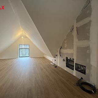 Pronájem bytu 2+kk 100 m&sup2; Valašské Meziříčí