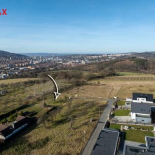 Prodej stavební parcely 748 m² Zlín Příluky