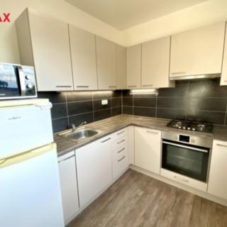 Pronájem bytu 2+1 61 m² Zlín Malenovice, Chelčického