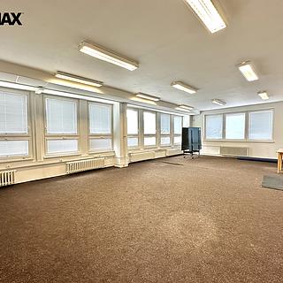 Pronájem kanceláře 78 m² Vsetín, Jiráskova