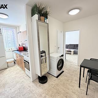 Pronájem bytu 2+1 43 m² Vsetín Rokytnice, Okružní