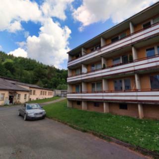 Prodej činžovního domu 1 300 m² Karolinka, Raťkov
