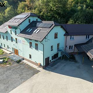 Prodej rodinného domu 1076 m&sup2; Vizovice