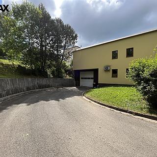 Pronájem obchodu 256 m² Vsetín, Sychrov