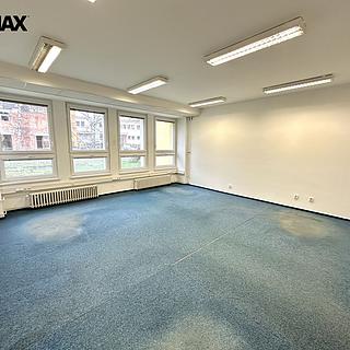 Pronájem kanceláře 43 m² Vsetín, Jiráskova