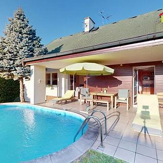 Prodej rodinného domu 195 m² Hradec Králové