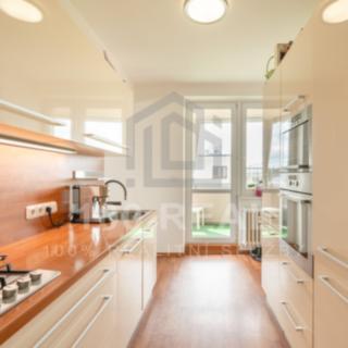 Pronájem bytu 3+1 86 m² Hradec Králové