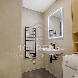 Pronájem bytu 3+kk 62 m&sup2; Hradec Králové