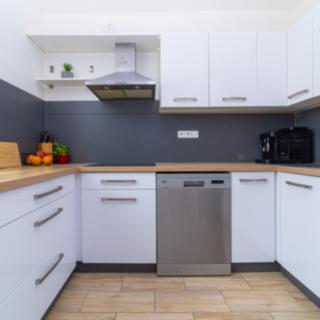 Prodej bytu 3+1 85 m² Hradec Králové Moravské Předměstí, Sekaninova