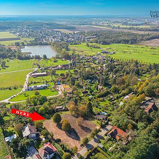 Prodej stavební parcely 2 195 m² Hradec Králové Třebeš, Zámeček