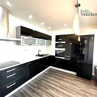 Pronájem bytu 2+kk 43 m&sup2; Hradec Králové