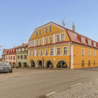 Prodej činžovního domu 1 350 m² Žacléř, Rýchorské náměstí