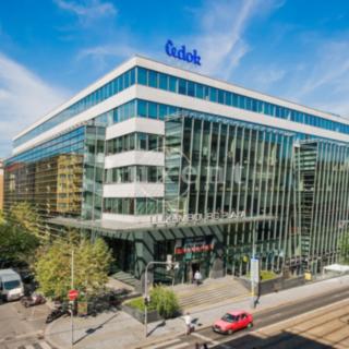 Pronájem kanceláře 420 m² Praha