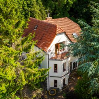 Prodej rodinného domu 239 m² Praha