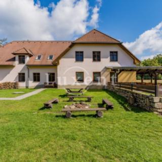 Prodej rodinného domu 1 200 m² Hatín Jemčina
