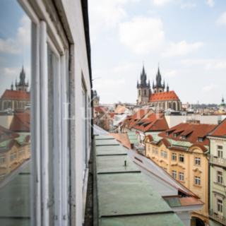 Pronájem kanceláře 194 m² Praha
