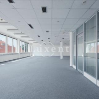 Pronájem kanceláře 412 m² Praha