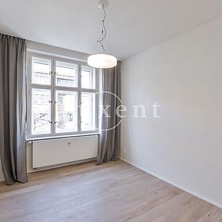 Pronájem bytu 2+kk 50 m² Praha