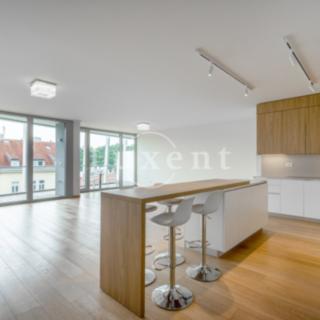 Pronájem bytu 4+kk 174 m² Praha