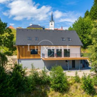 Prodej rodinného domu 320 m² Malšín