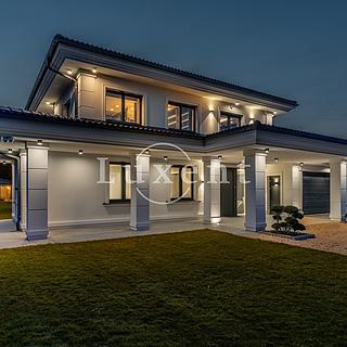 Prodej rodinného domu 590 m² Průhonice, Růžová