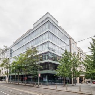 Pronájem kanceláře 503 m² Praha