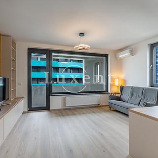 Pronájem bytu 3+kk 73 m&sup2; Praha
