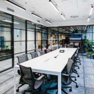 Pronájem kanceláře 297 m² Praha