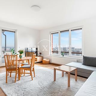 Prodej bytu 2+kk 62 m² Praha Čakovice, Tryskovická