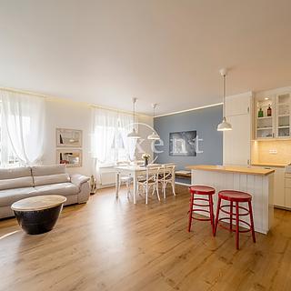 Pronájem bytu 2+kk 68 m² Praha