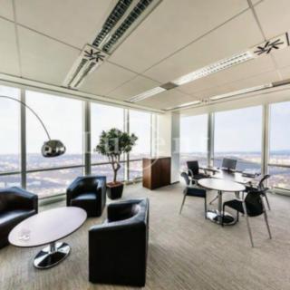 Pronájem kanceláře 372 m² Praha