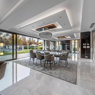 Prodej rodinného domu 590 m² Průhonice, Růžová