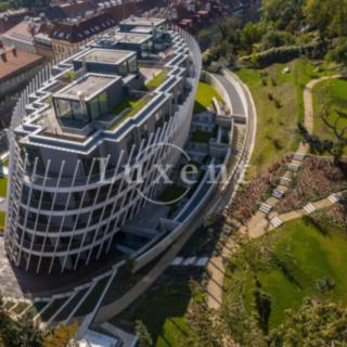 Pronájem kanceláře 330 m² Praha