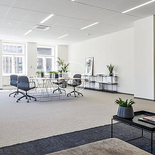 Pronájem kanceláře 1046 m&sup2; Praha