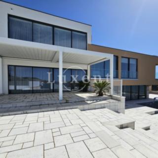 Prodej vily, 357m²