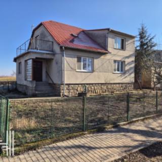 Prodej rodinného domu 100 m² Oplocany