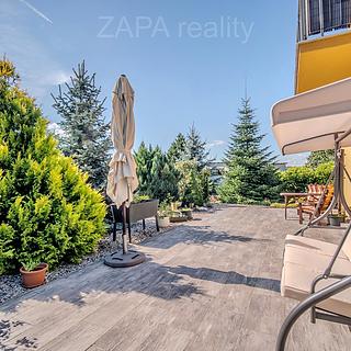 Prodej rodinného domu 218 m&sup2; Přezletice