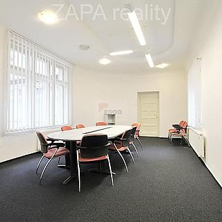 Pronájem kanceláře 65 m² Praha