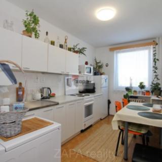 Pronájem bytu 1+1 30 m² Praha