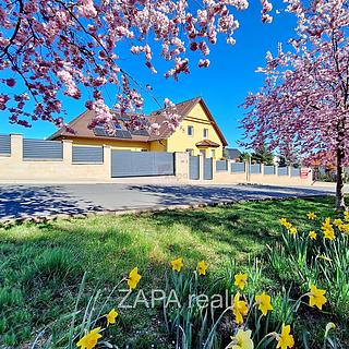 Prodej rodinného domu 218 m² Přezletice, Nohavice