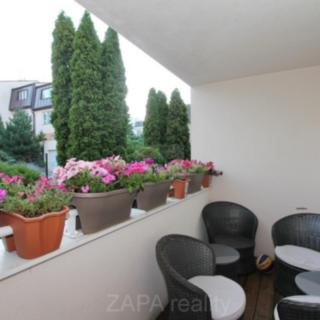 Prodej bytu 3+1 76 m² Hostivice, Za Zahradami