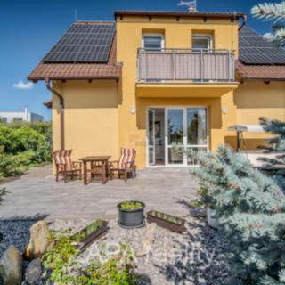 Prodej rodinného domu 218 m² Přezletice, Nohavice