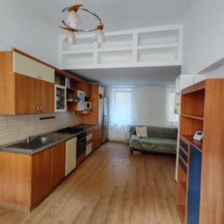 Pronájem bytu 3+kk 69 m² Karlovy Vary