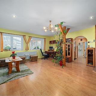 Prodej rodinného domu 240 m&sup2; Lomnice nad Popelkou