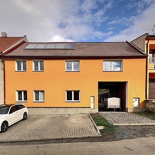 Prodej rodinného domu 225 m² Tršice